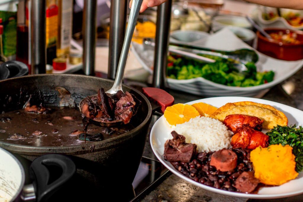 Hotel Windsor Barra oferece feijoada e brunch completos que podem reforçar a alimentação de quem for para o Rock in Rio