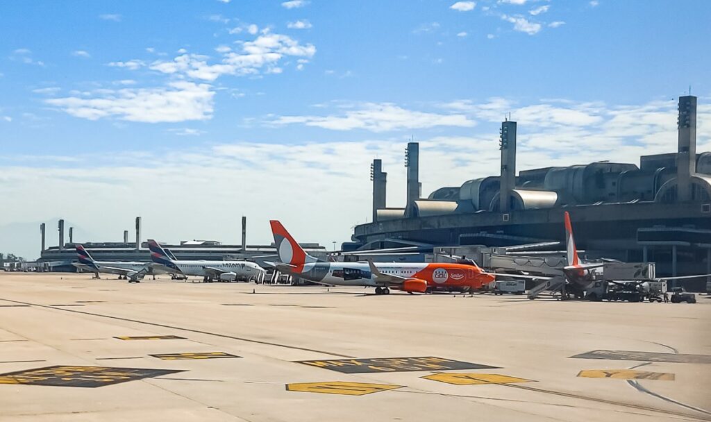 Aeroporto RIOgaleão RJ inaugura sala sensorial para passageiros com Transtorno do Espectro Autista.